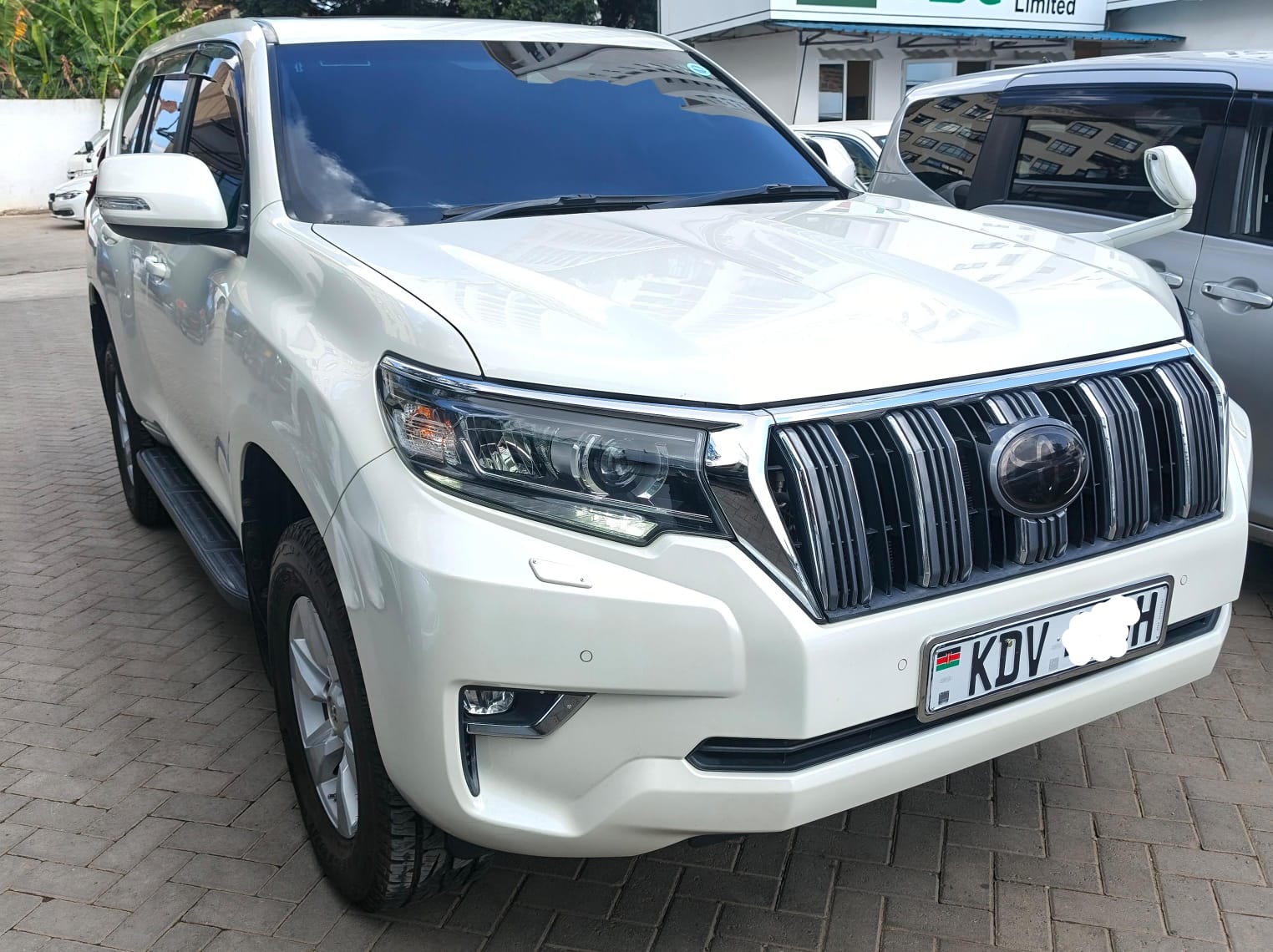 Toyota Land Cruiser Prado car hire in Kenya